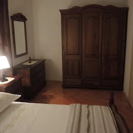 Appartement In Centre For 7