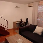 Apartamento In Centre For 7 Split