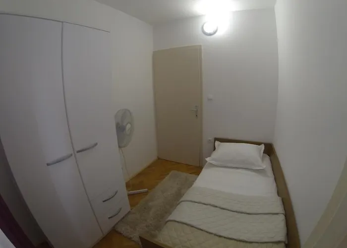 Apartman In Centre For 7 Split