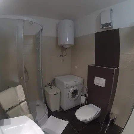 In Centre For 7 Apartment